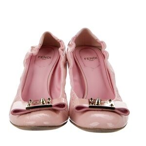 Fendi Pink Patent Leather Flats with Bow Detail